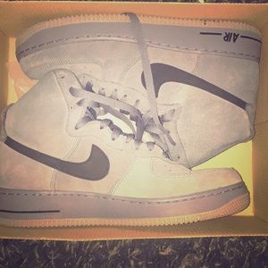 Nike Air Force 1s Cool Grey Edition